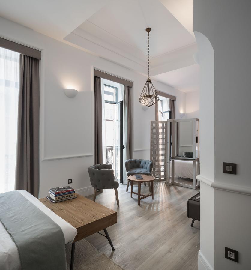 Puerta Catedral Holiday Suites Sevilla Eksteriør bilde