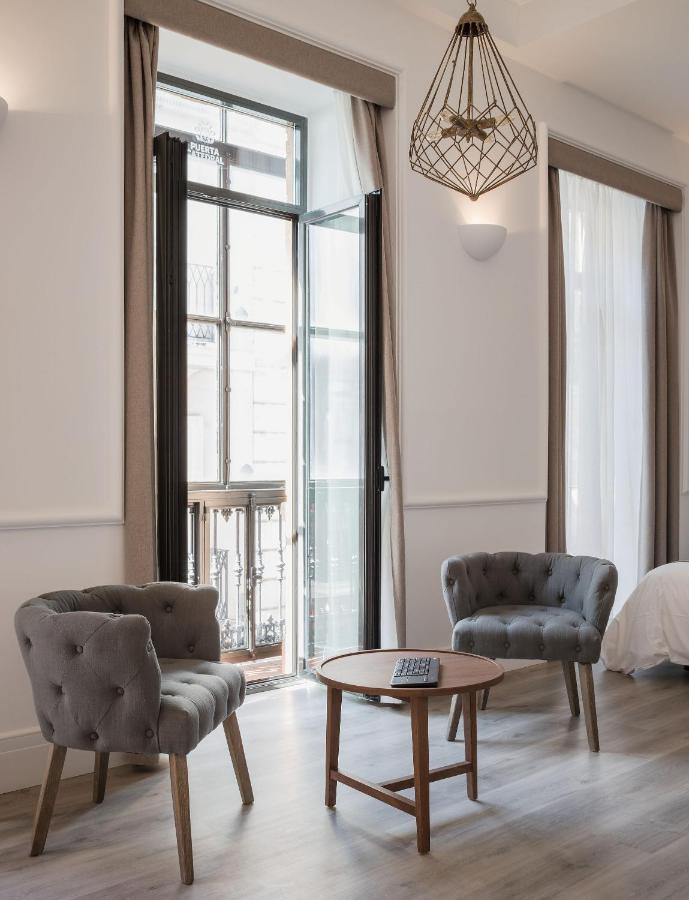 Puerta Catedral Holiday Suites Sevilla Eksteriør bilde
