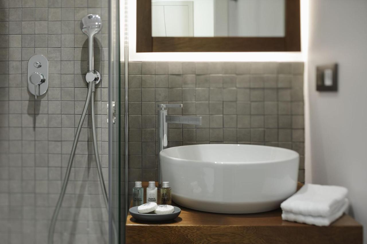 Puerta Catedral Holiday Suites Sevilla Eksteriør bilde