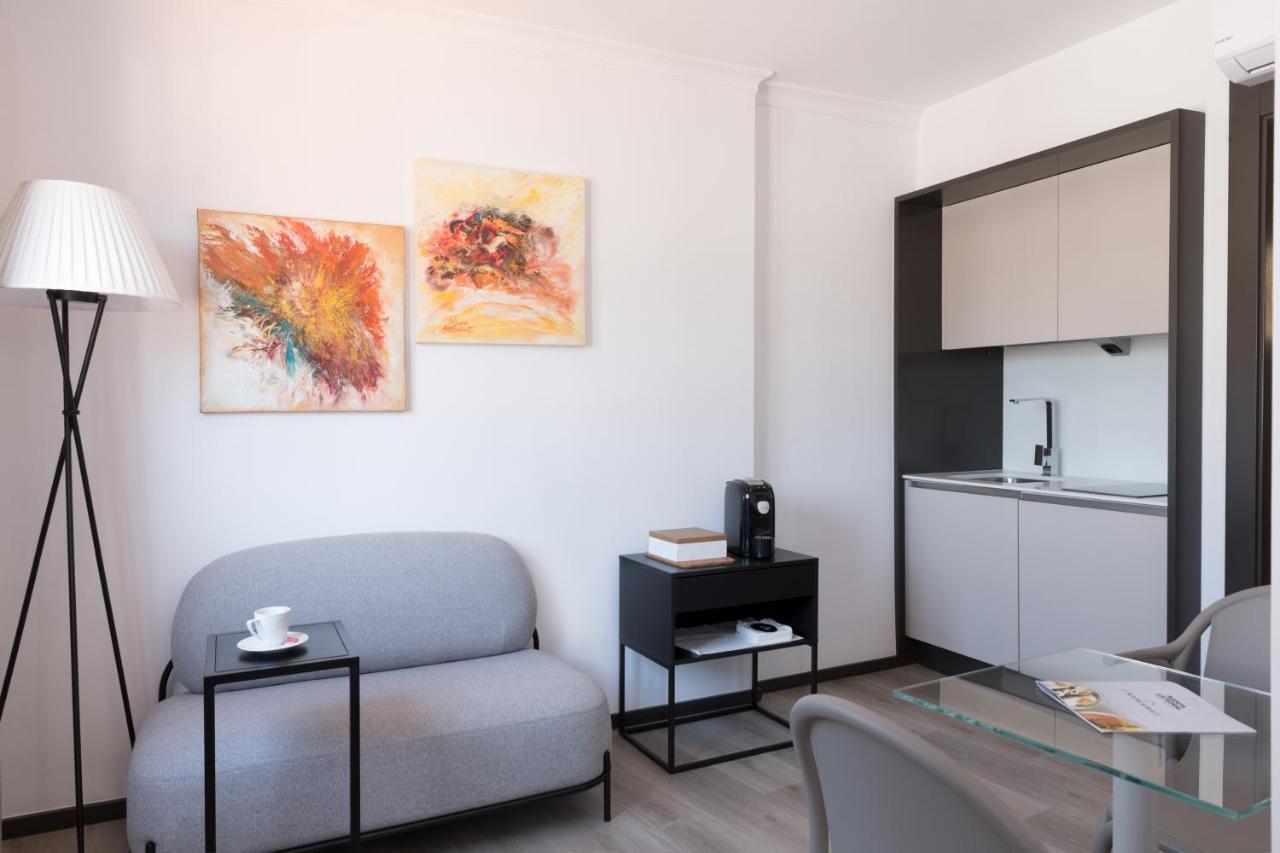 Puerta Catedral Holiday Suites Sevilla Eksteriør bilde
