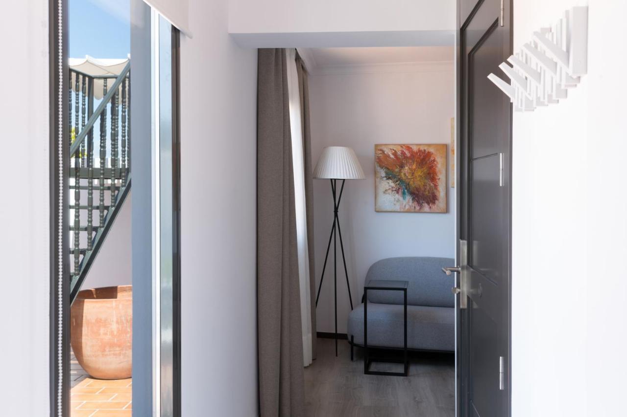 Puerta Catedral Holiday Suites Sevilla Eksteriør bilde
